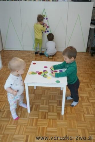 Lepljiva smrečica - praznične aktivnosti za otroke