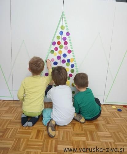 Lepljiva smrečica - praznične aktivnosti za otroke