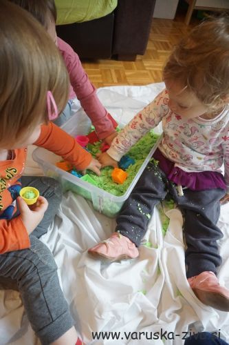 Igra s kinetičnim peskom