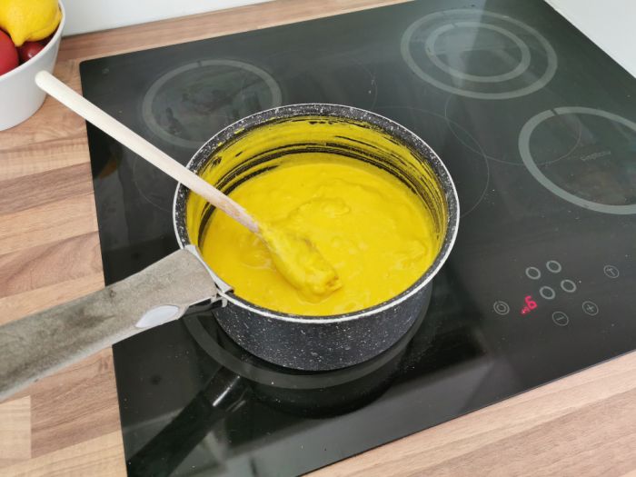 Domači limonin plastelin