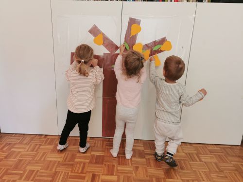 Hruška - lepljiva slika